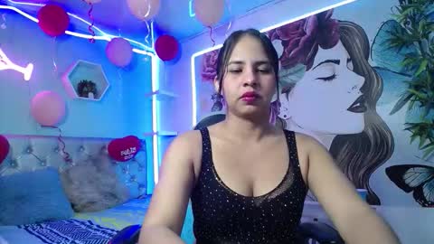nicol_ross19 online show from February 19, 2026, 2:40 am