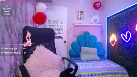 nicol_ross19 online show from February 28, 2026, 2:12 am