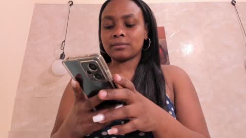 Nicol Villa online show from January 21, 2025, 12:29 pm