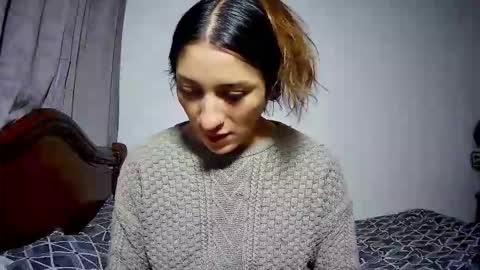 Snapshot of nicolas_and_alexa chatting on February 5, 2026, 6:01 pm nicolas_and_alexa online show from February 5, 2026, 6:01 pm