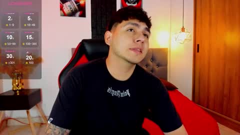 nicolas_james_sc online show from December 15, 2025, 1:37 pm