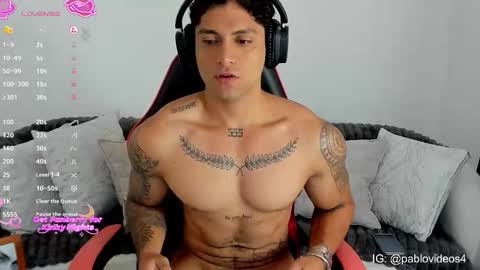 nicolas_montoya online show from March 22, 2026, 1:14 pm