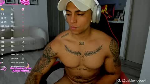 nicolas_montoya online show from April 3, 2026, 9:46 pm