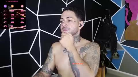 Snapshot of nicolas_torres99 chatting on October 23, 2025, 4:01 am nicolas online show from October 23, 2025, 4:01 am