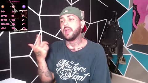 Snapshot of nicolas_torres99 chatting on November 21, 2025, 6:17 pm nicolas online show from November 21, 2025, 6:17 pm