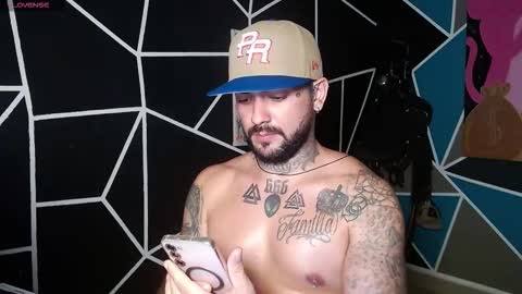 Snapshot of nicolas_torres99 chatting on December 1, 2025, 1:54 am nicolas online show from December 1, 2025, 1:54 am