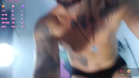 Snapshot of nicolas_torres99 chatting on December 16, 2025, 3:33 am nicolas online show from December 16, 2025, 3:33 am