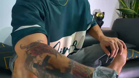 Nicolas online show from November 11, 2025, 7:58 pm