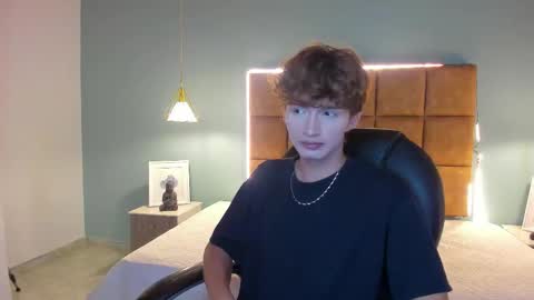 Snapshot of nicolasferrer18 chatting on November 4, 2025, 7:24 pm nicolasferrer18 online show from November 4, 2025, 7:24 pm