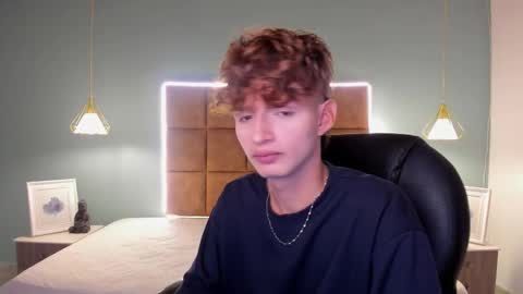 Snapshot of nicolasferrer18 chatting on November 17, 2025, 7:30 pm nicolasferrer18 online show from November 17, 2025, 7:30 pm