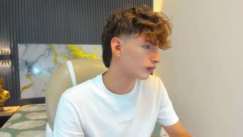 Snapshot of nicolasferrer18 chatting on November 18, 2025, 7:29 pm nicolasferrer18 online show from November 18, 2025, 7:29 pm