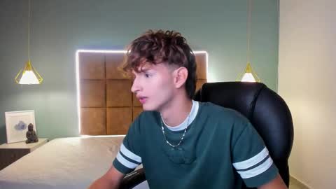 Snapshot of nicolasferrer18 chatting on November 22, 2025, 7:24 pm nicolasferrer18 online show from November 22, 2025, 7:24 pm