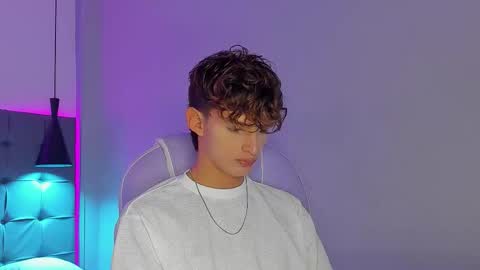 Snapshot of nicolasferrer18 chatting on December 4, 2025, 7:44 pm nicolasferrer18 online show from December 4, 2025, 7:44 pm