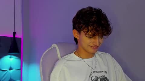 Snapshot of nicolasferrer18 chatting on December 13, 2025, 7:53 pm nicolasferrer18 online show from December 13, 2025, 7:53 pm