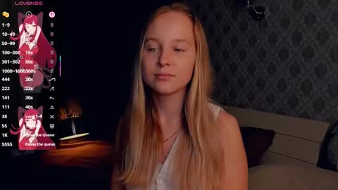 Nicoletta online show from September 18, 2025, 5:59 pm