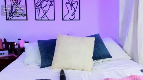 Nicole And Deam online show from February 13, 2026, 11:45 pm