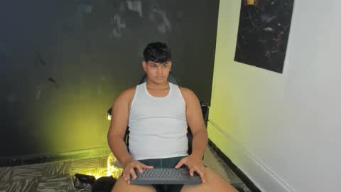 Snapshot of nicole_and_thiago1 chatting on February 16, 2026, 10:28 pm nicole_and_thiago1 online show from February 16, 2026, 10:28 pm