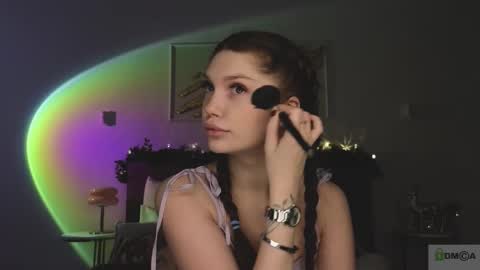 Snapshot of nicole_broown chatting on December 19, 2025, 9:00 pm Nicole online show from December 19, 2025, 9:00 pm