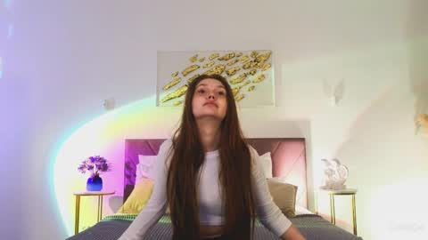 Nicole online show from April 2, 2026, 8:50 pm