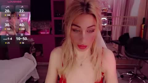 Nicole online show from November 2, 2025, 8:11 pm