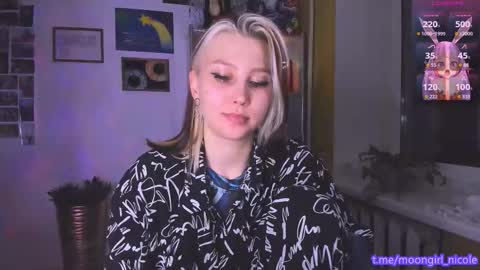 Nicole online show from December 14, 2025, 9:08 pm