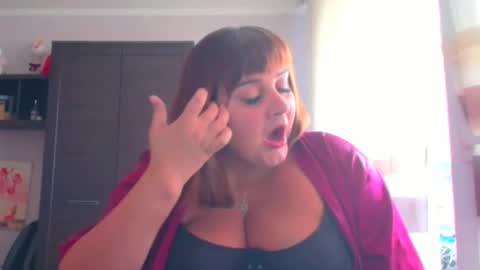 Nicole online show from October 11, 2025, 10:25 am