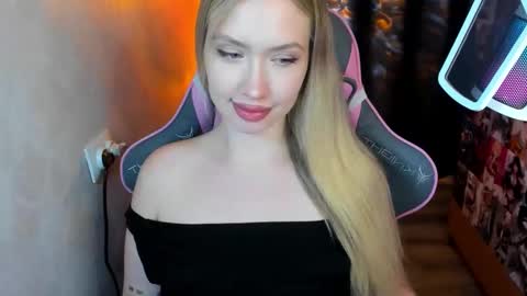 Snapshot of nicole_ricci_ chatting on November 4, 2025, 3:00 pm Nicole online show from November 4, 2025, 3:00 pm