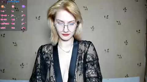 Snapshot of nicoledaviss_ chatting on June 23, 2026, 7:23 pm NicoleDavis online show from June 23, 2026, 7:23 pm