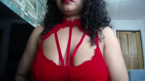 Nicole online show from May 11, 2026, 2:45 pm