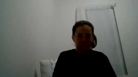 Snapshot of nicolegoodvibes00 chatting on May 19, 2026, 11:05 am Nicole online show from May 19, 2026, 11:05 am
