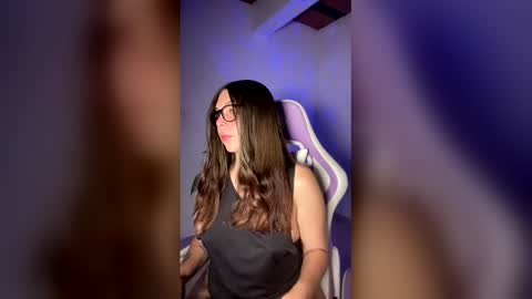 Snapshot of nicolepeachx chatting on April 19, 2026, 3:11 pm Nicol independent model online show from April 19, 2026, 3:11 pm