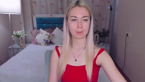Snapshot of nicolestunning chatting on May 9, 2026, 5:56 am NicoleStunning online show from May 9, 2026, 5:56 am