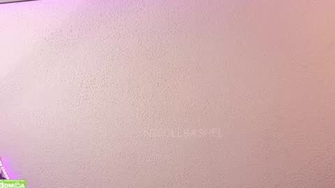 Nicoll  Independent model online show from December 22, 2024, 9:11 am