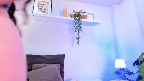 Snapshot of nicolle_evanss_ chatting on June 25, 2026, 5:12 am nicolle_evanss_ online show from June 25, 2026, 5:12 am