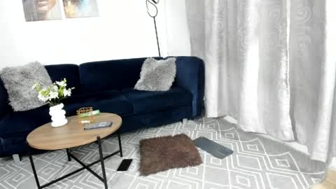 Nicolle Lima online show from April 11, 2026, 12:59 am