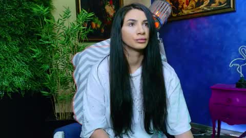 Snapshot of nicollepalmer chatting on November 6, 2025, 9:54 am Nicolle online show from November 6, 2025, 9:54 am