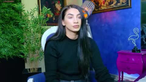 Snapshot of nicollepalmer chatting on November 11, 2025, 11:54 am Nicolle online show from November 11, 2025, 11:54 am