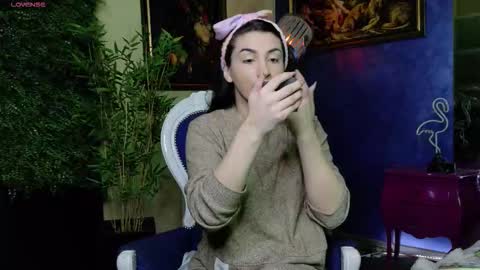 Snapshot of nicollepalmer chatting on November 22, 2025, 11:09 am Nicolle online show from November 22, 2025, 11:09 am