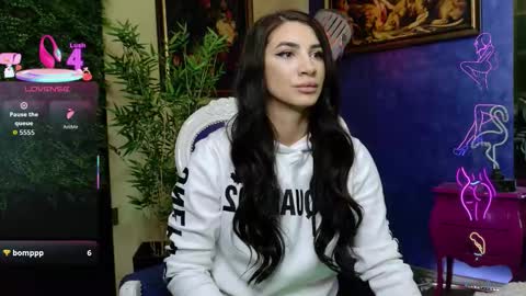 Snapshot of nicollepalmer chatting on November 29, 2025, 10:51 am Nicolle online show from November 29, 2025, 10:51 am