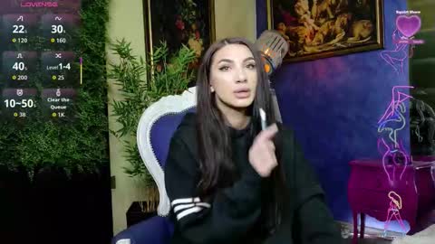 Snapshot of nicollepalmer chatting on December 2, 2025, 11:26 am Nicolle online show from December 2, 2025, 11:26 am