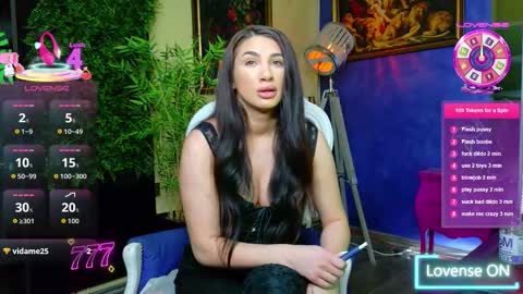 Nicolle online show from March 1, 2026, 11:01 am