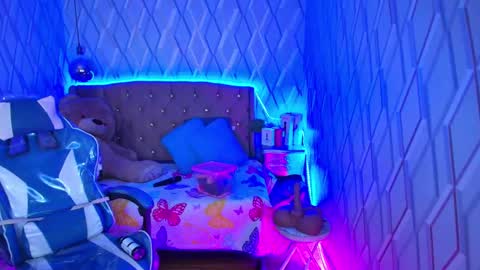 Snapshot of nicolletaylorq chatting on October 25, 2025, 3:14 am Nicolle Miley online show from October 25, 2025, 3:14 am