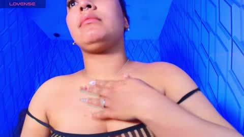 Snapshot of nicolletaylorq chatting on November 13, 2025, 1:59 am Nicolle Miley online show from November 13, 2025, 1:59 am