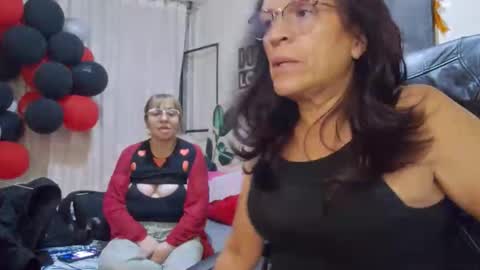 nicoltatiana_ online show from April 23, 2026, 12:12 am