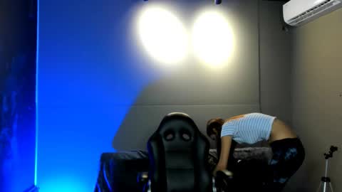 Nicol online show from November 28, 2025, 8:22 pm