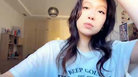 Snapshot of nievesshippey chatting on February 19, 2026, 7:59 am Hanna online show from February 19, 2026, 7:59 am