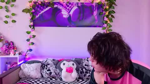 Night angel online show from February 18, 2026, 9:49 am