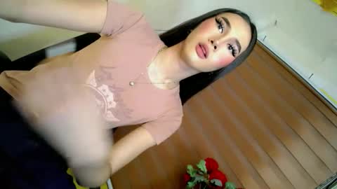 night_crystal1111 online show from May 20, 2026, 10:54 am