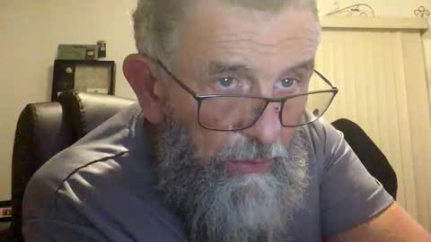 nightmoves1970 online show from October 30, 2025, 3:08 am