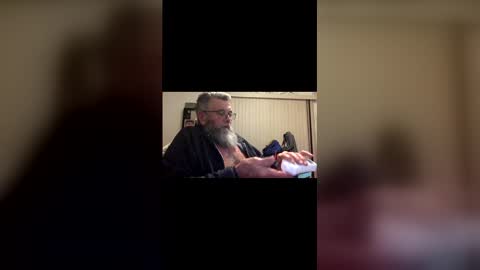 nightmoves1970 online show from April 5, 2026, 3:15 am